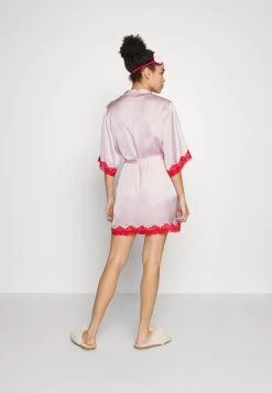 Anna Field 4 PIECE GIFT SET - Piżama - Red/pink -Anna Field Sklep 208c4d5a58db4263b536f6ae2dd8ecac