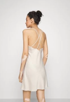 Anna Field BRIDAL NIGHTIE / 003 - OFF-WHITE - Koszula Nocna - 003 - Off-white -Anna Field Sklep 460fb469ea0a4822bdcc2fc1b01b7db8