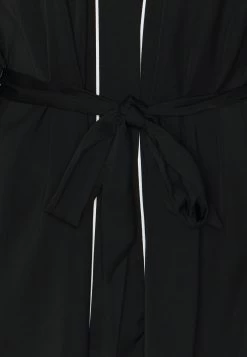 Anna Field AMANDA SATIN DRESSING GOWN - Szlafrok - Black 11 Anna Field AMANDA SATIN DRESSING GOWN - Szlafrok - Black -Anna Field Sklep 4cb2427b486e4ab3b54c4c6bf8a5de97